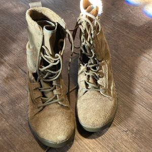 Nike combat boots